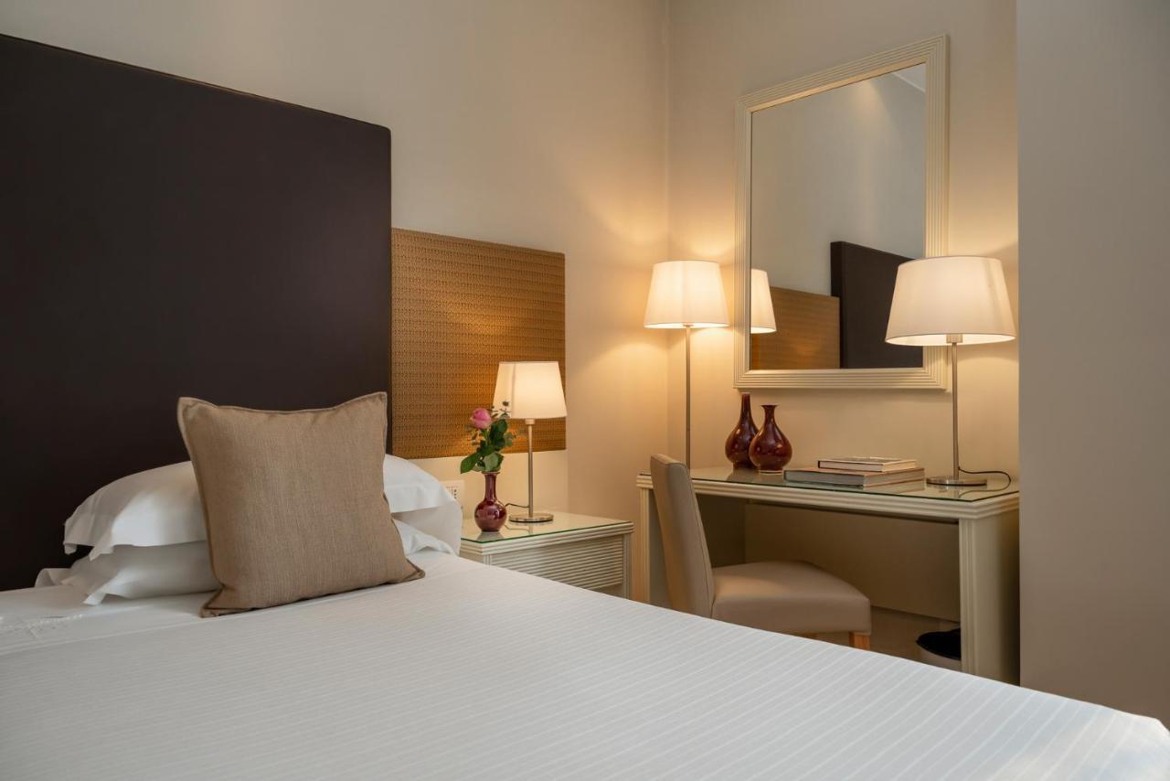 National Hotel Ρίμινι Εξωτερικό φωτογραφία