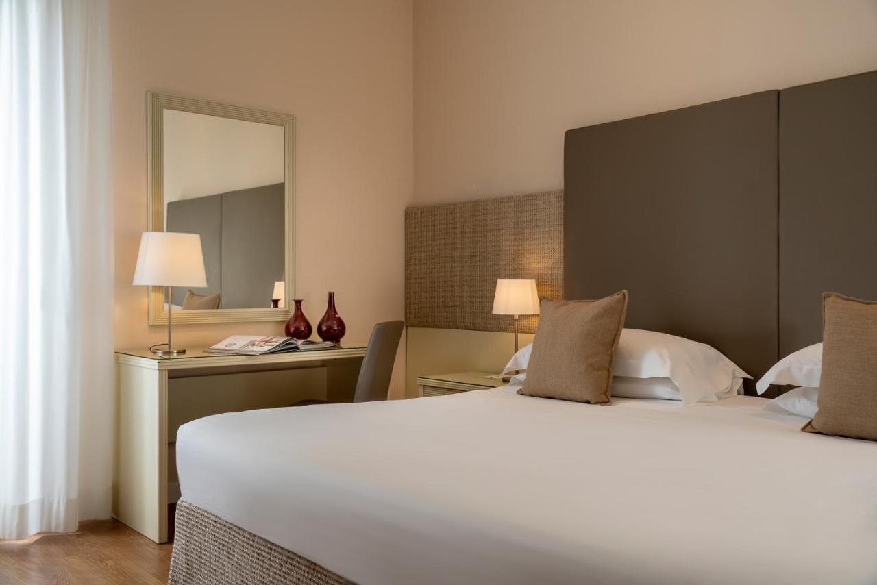 National Hotel Ρίμινι Εξωτερικό φωτογραφία