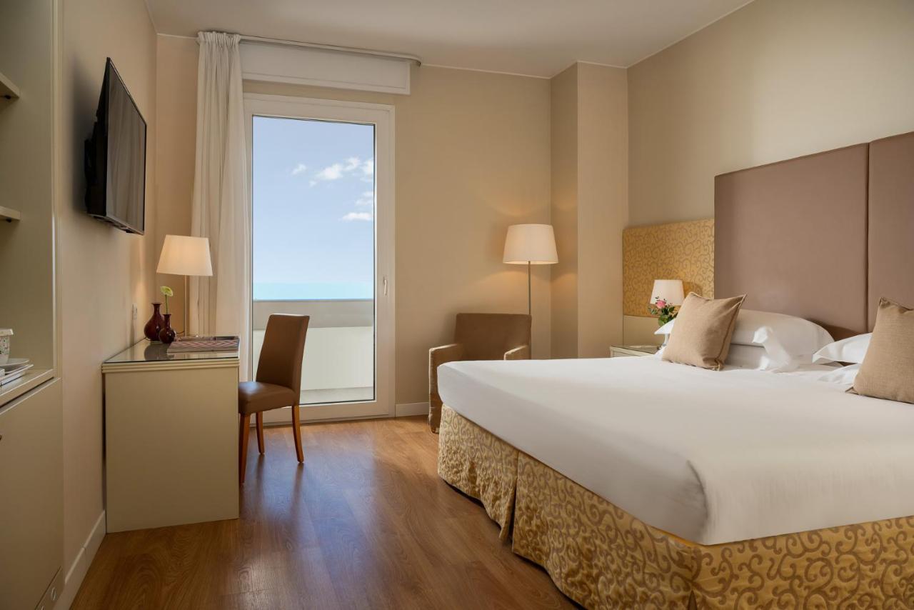 National Hotel Ρίμινι Εξωτερικό φωτογραφία